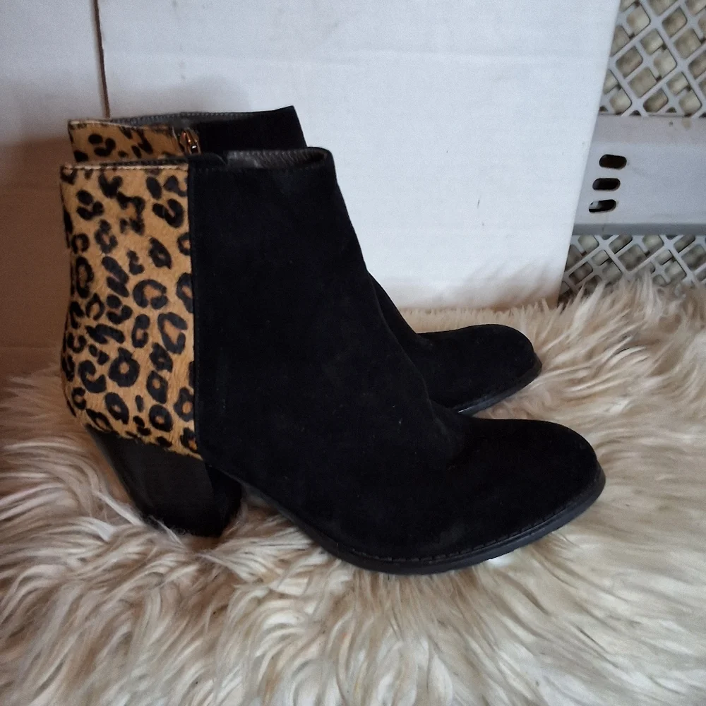 Sacha London Soft Black  & Leopard Ankle Boots 8 - Picture 2 of 12